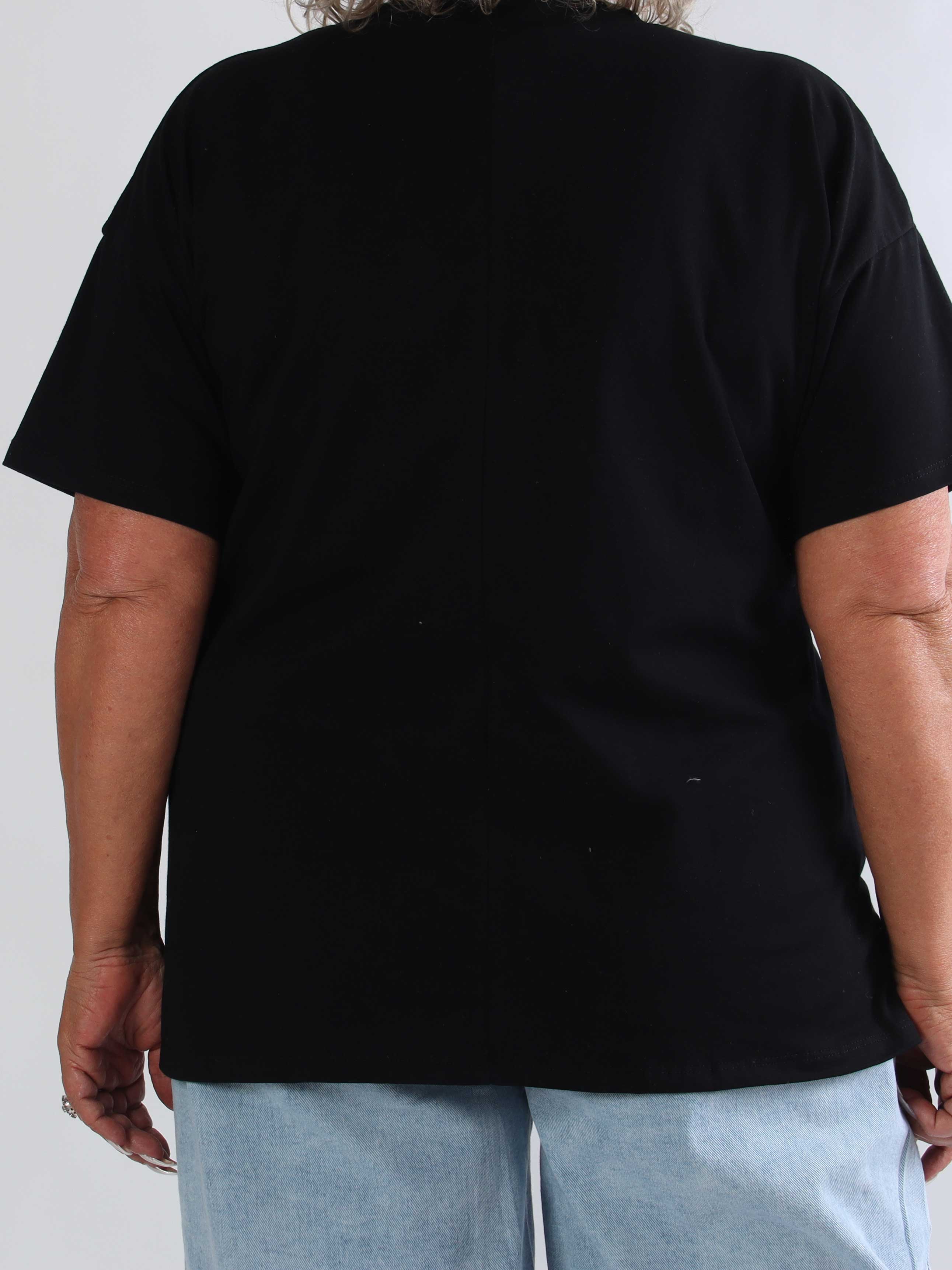 Leini - Plus size t-shirt i bomuld med v-udskæring og farverigt skrift